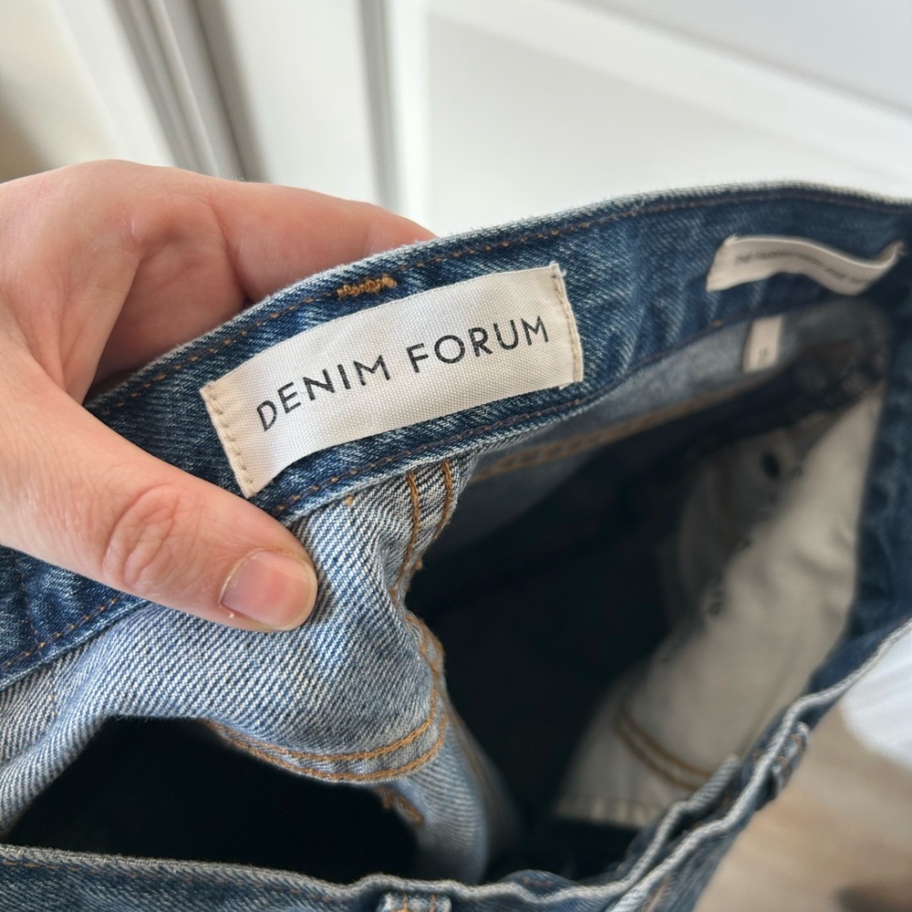 Aritzia Denim Forum Farrah High Waisted Jeans w raw hem *24 inch inseam* - Picture 5 of 7